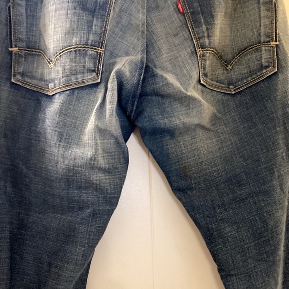 Original Red Levi’s an ICONIC pant - Picture 4 of 10